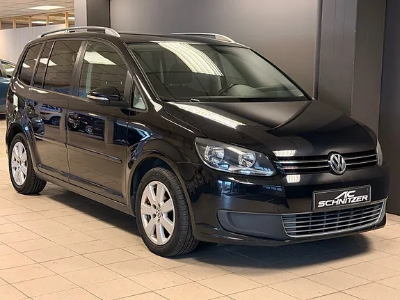 Volkswagen Touran 2011 photo 3
