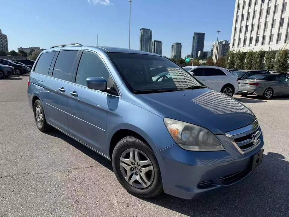 Honda Odyssey 2006 photo 3