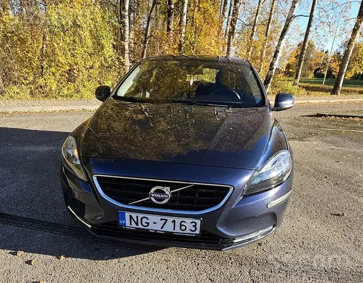 Volvo V40
