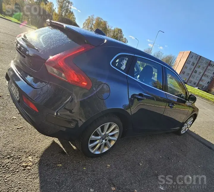 Volvo V40 2013 photo 3
