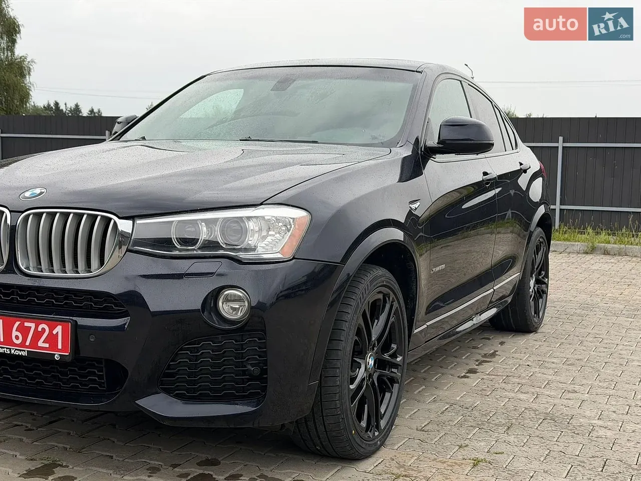 BMW X4 2016 photo 2