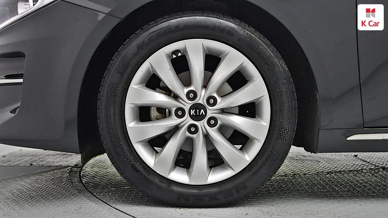 Kia K5 2018 photo 5