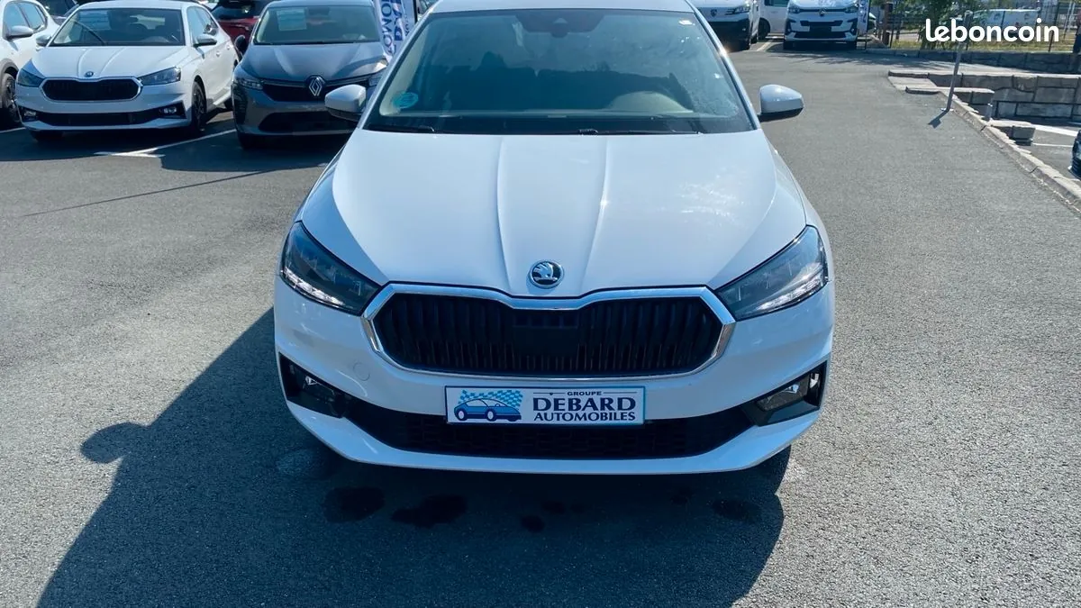 Skoda Fabia 2025 photo 2