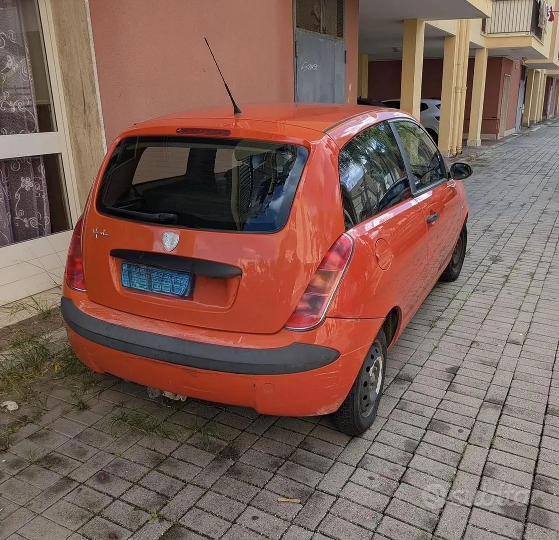 Lancia Y 2005 photo 2