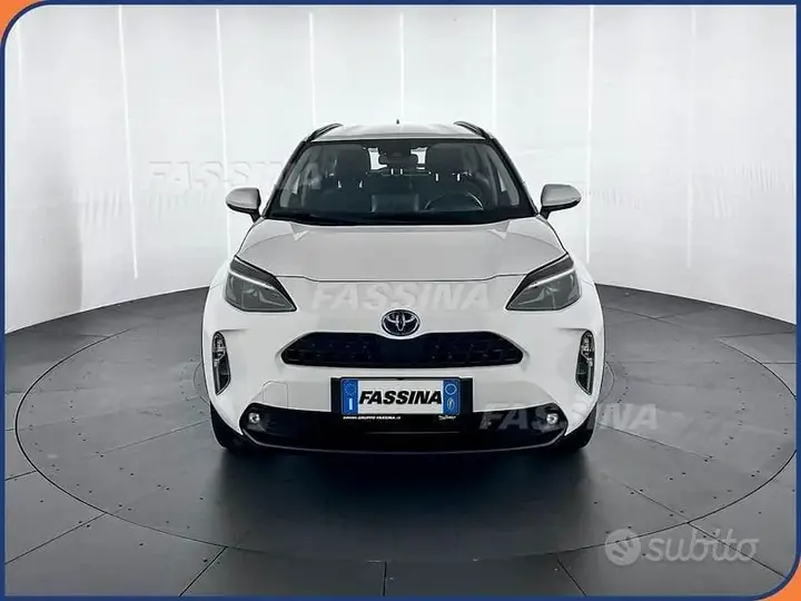 Toyota Yaris Cross 2024 photo 2