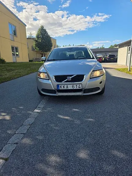 Volvo S40 2008 photo 2