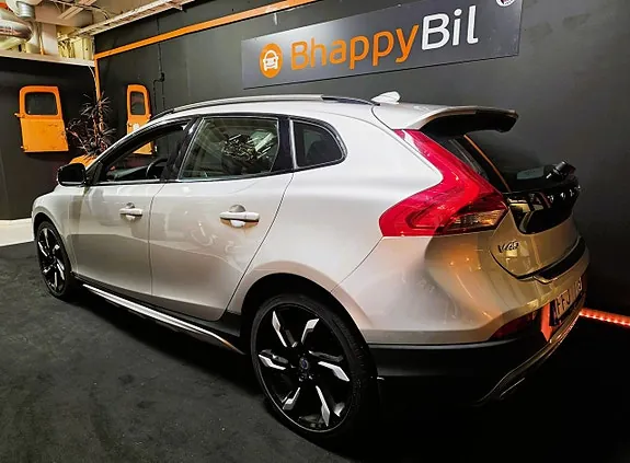 Volvo V40 Cross Country 2013 photo 5