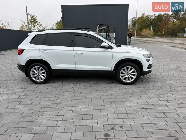 Skoda Karoq 2018 photo 2