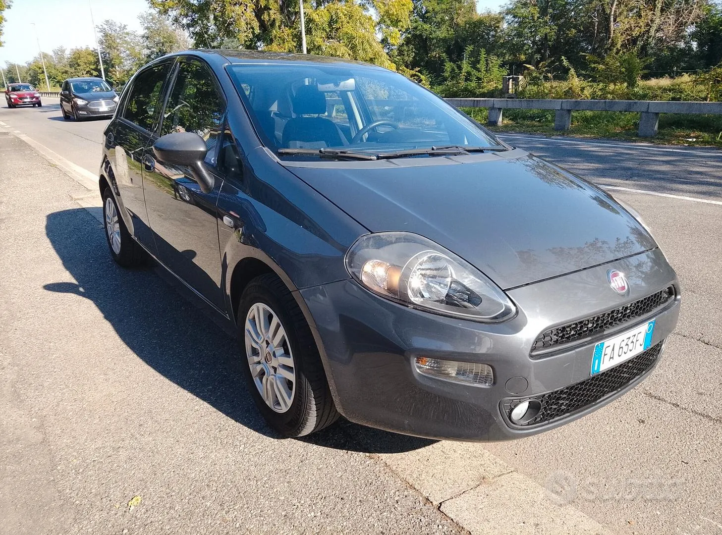 Fiat Punto 2015 photo 2
