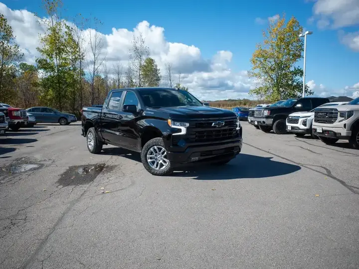 Chevrolet Silverado 1500 2026 photo 2