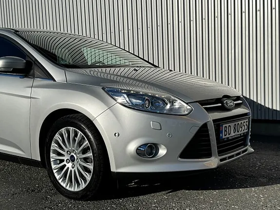 Ford Focus 2013 photo 3