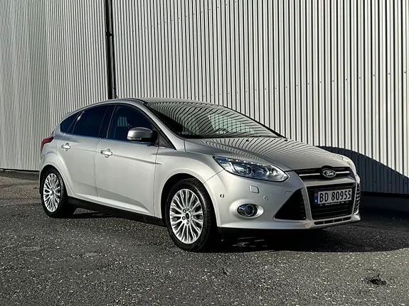 Ford Focus 2013 photo 2