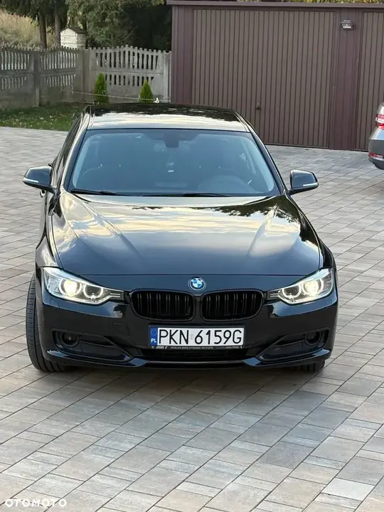 BMW 3 Series 2015 photo 2