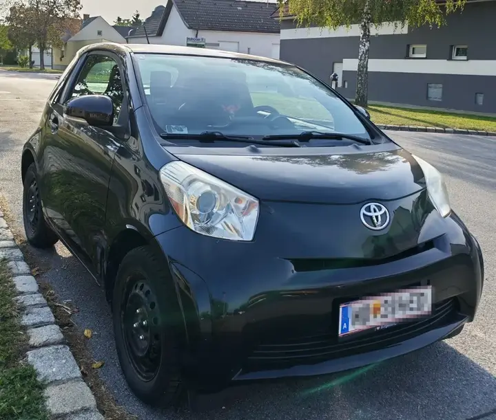 Toyota Iq