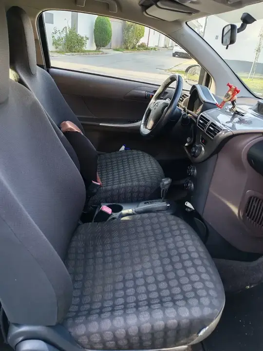 Toyota Iq 2009 photo 3