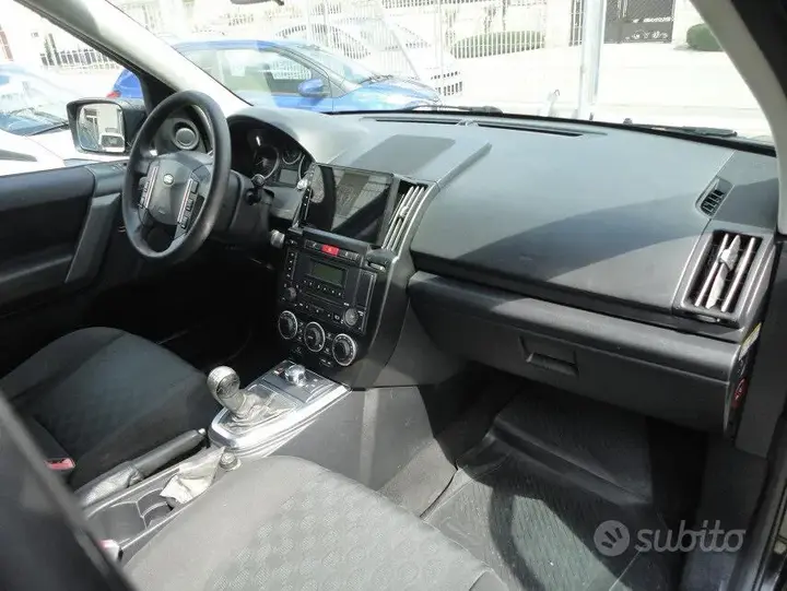 Land Rover Freelander 2008 photo 5