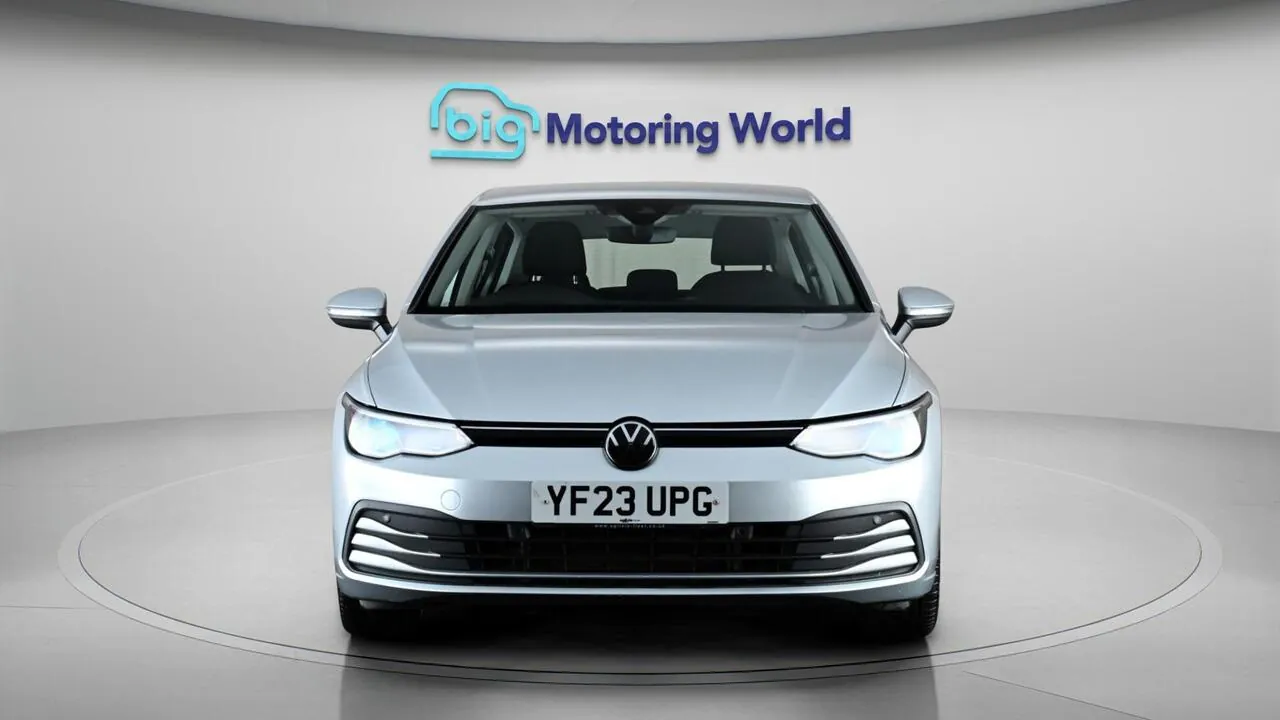 Volkswagen Golf 2023 photo 3