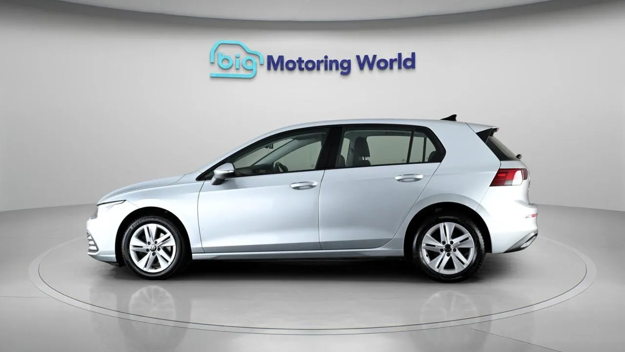 Volkswagen Golf 2023 photo 5