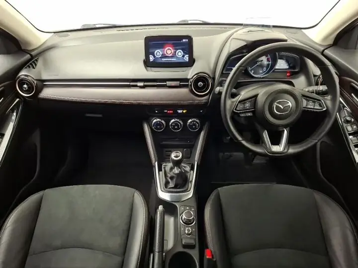 Mazda Mazda2 2019 photo 3