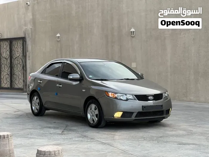 Kia Cerato 2010 photo 2