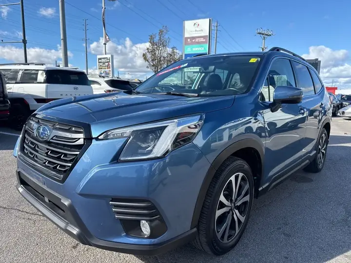Subaru Forester 2023 photo 3