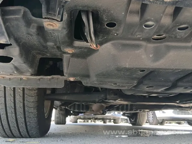 Toyota Voxy 2012 photo 3