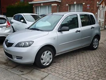Mazda 2 2007 photo 2