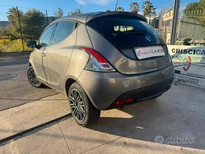 Lancia Ypsilon 2022 photo 4