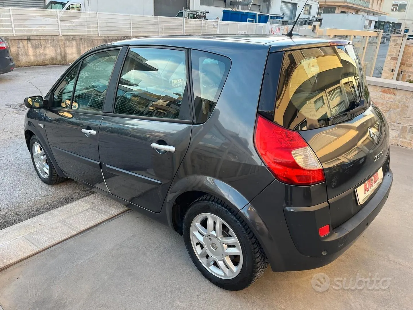 Renault Scenic 2008 photo 4