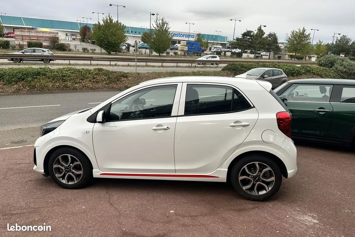 Kia Picanto 2024 photo 4
