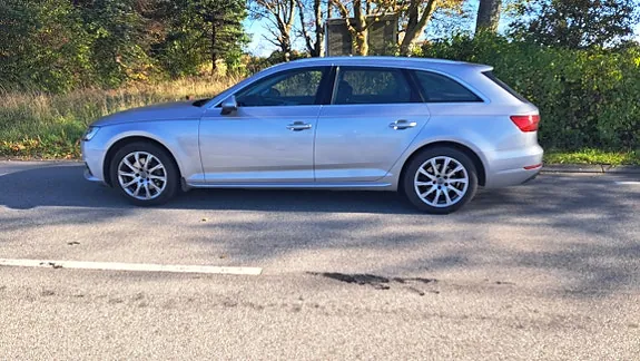 Audi A4 2017 photo 2