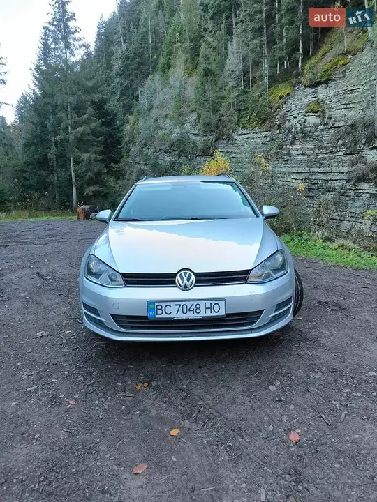 Volkswagen Golf 2013 photo 2