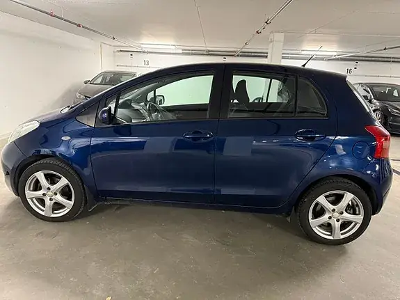 Toyota Yaris 2007 photo 2