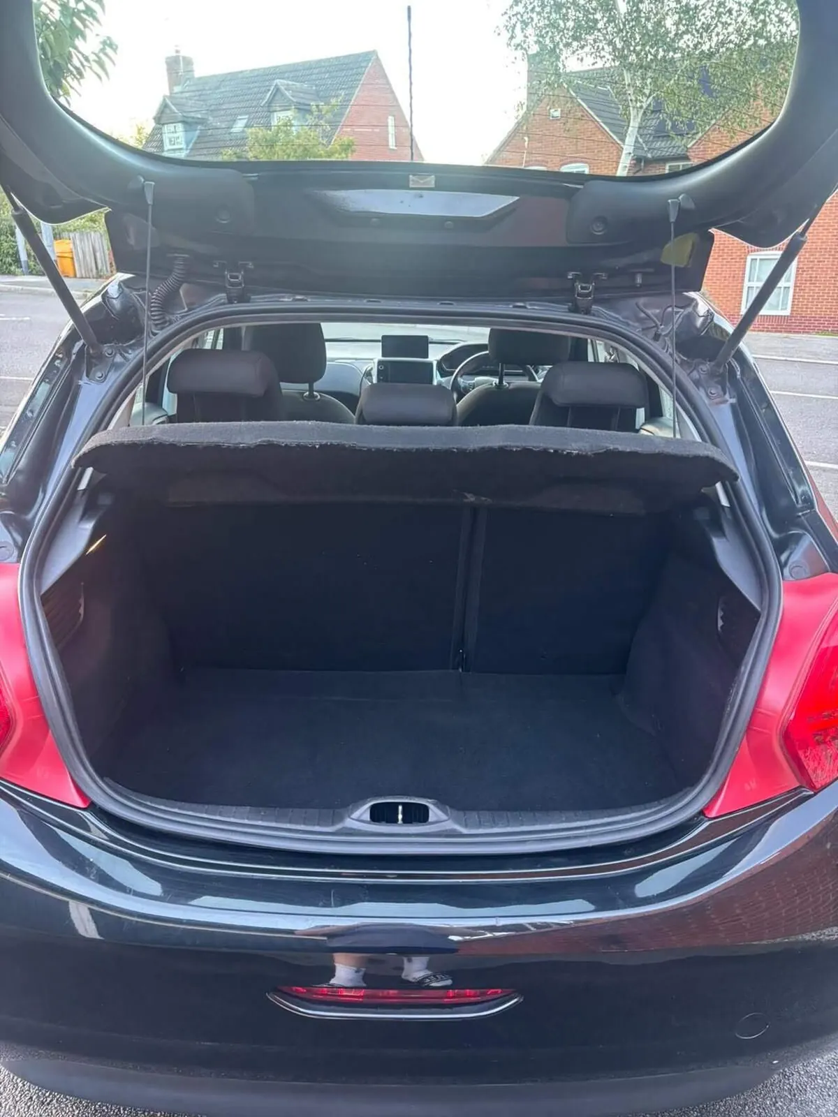 Peugeot 208 2013 photo 5