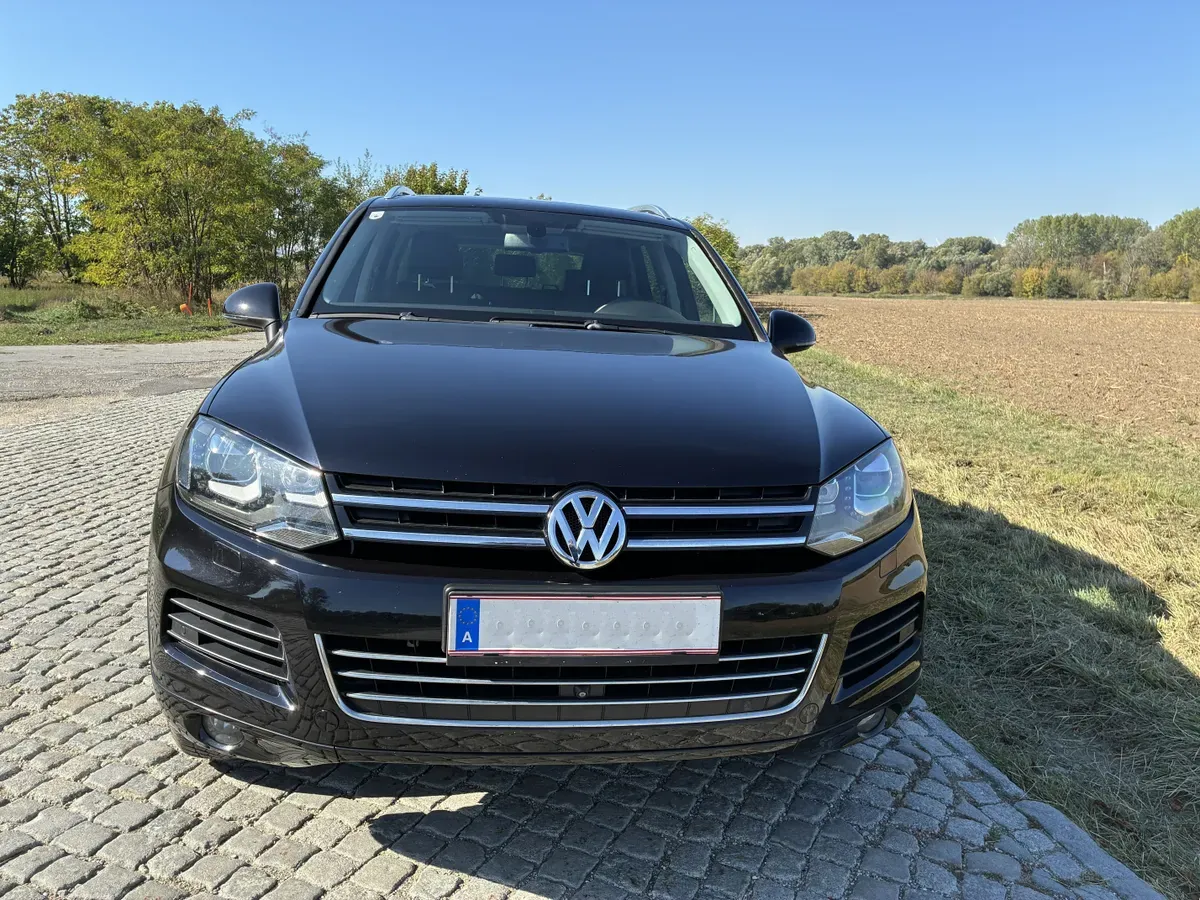 Volkswagen Touareg 2013 photo 3