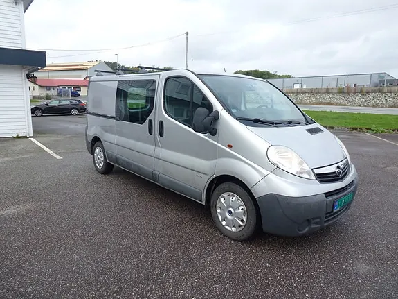 Opel Vivaro 2010 photo 2