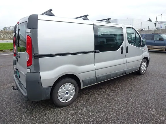 Opel Vivaro 2010 photo 4