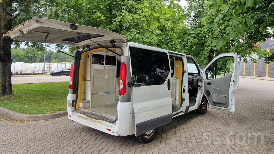 Opel Vivaro 2008 photo 5