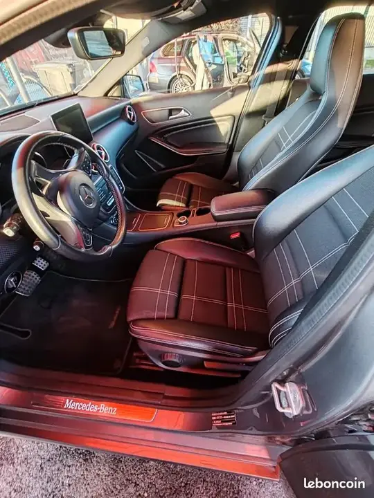 Mercedes-Benz A-Class 2017 photo 2