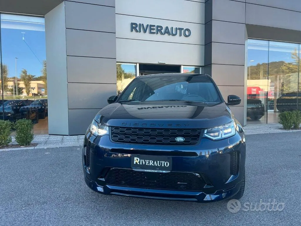 Land Rover Discovery Sport 2023 photo 2