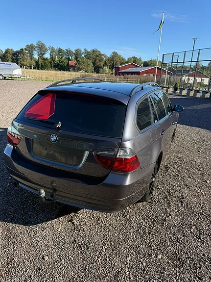 BMW 320I 2005 photo 3