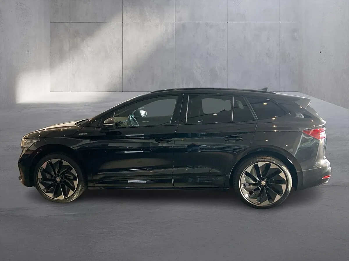 Skoda Enyaq 2022 photo 2