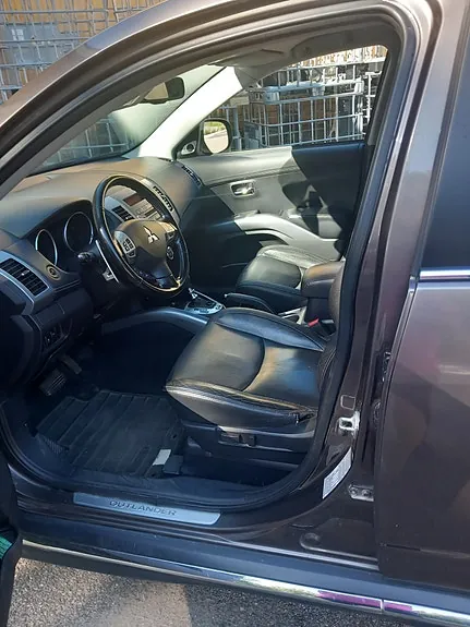 Mitsubishi Outlander 2012 photo 5