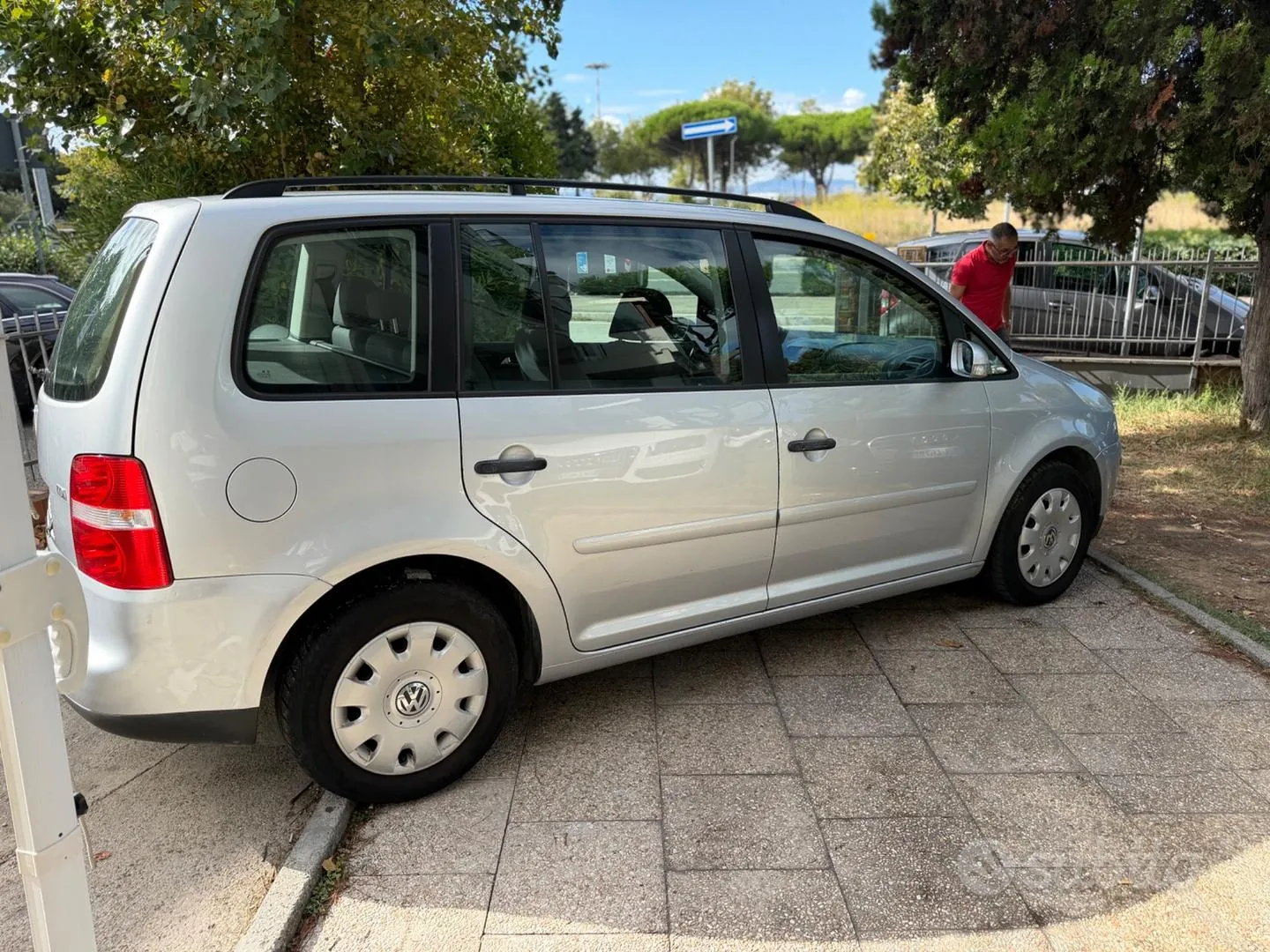 Volkswagen Touran 2007 photo 3