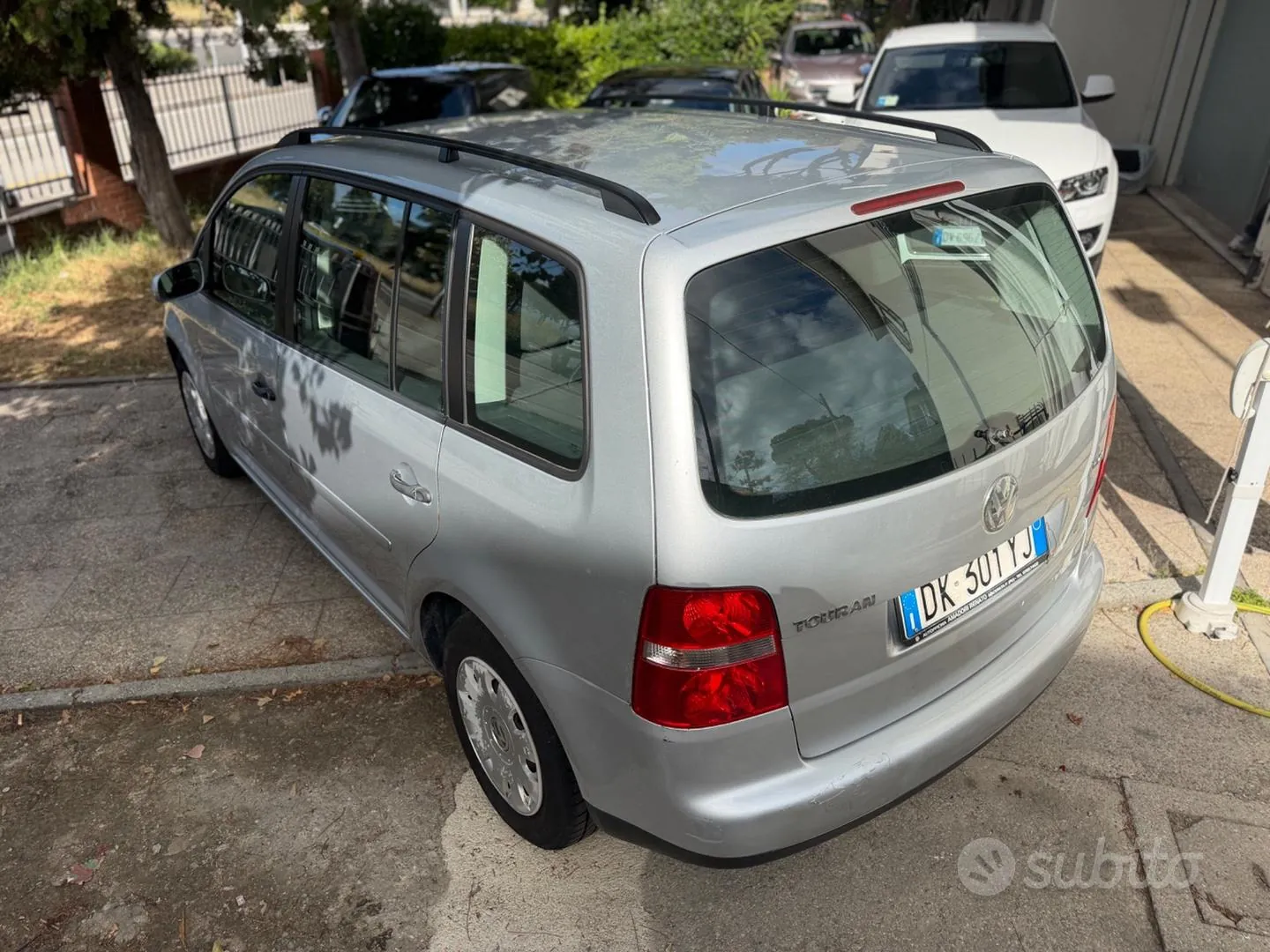 Volkswagen Touran 2007 photo 4
