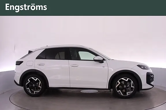 Volkswagen T-Roc 2026 photo 2