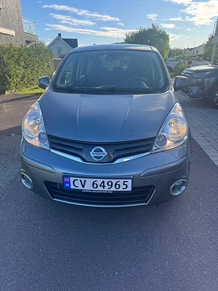 Nissan Note 2012 photo 3