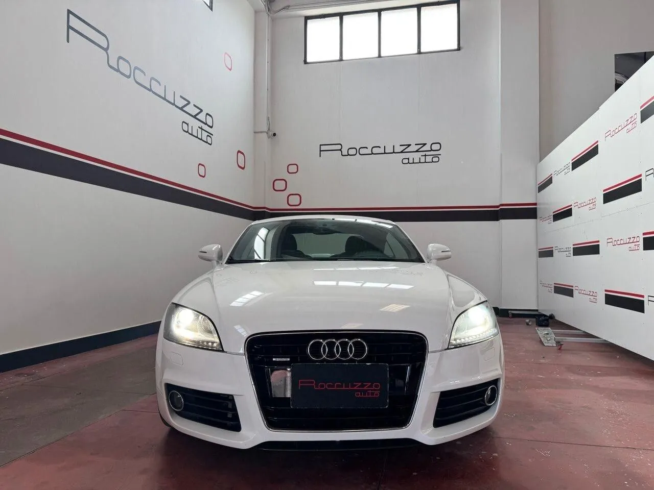 Audi Tt 2012 photo 2