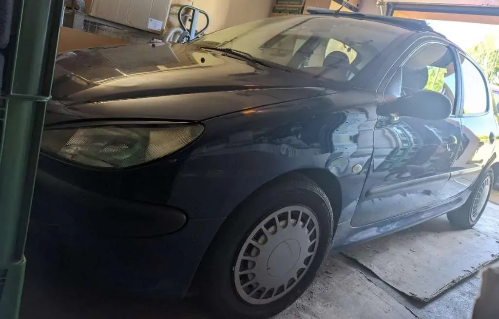 Peugeot 206 2000 photo 2