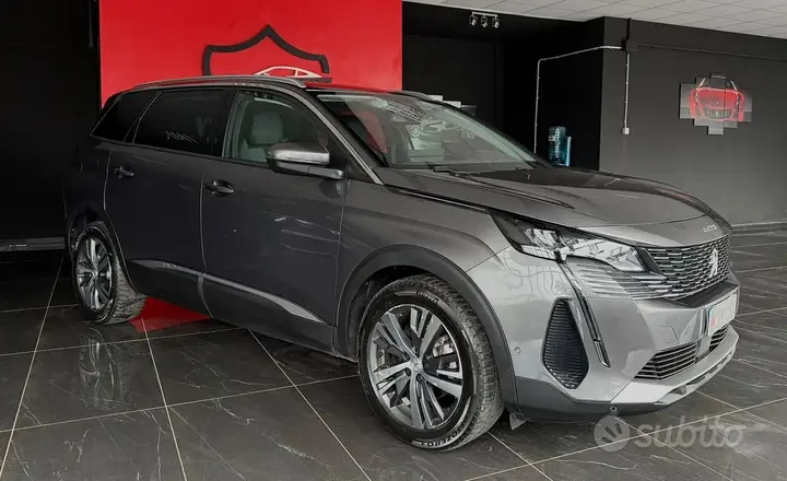 Peugeot 5008 2022 photo 3